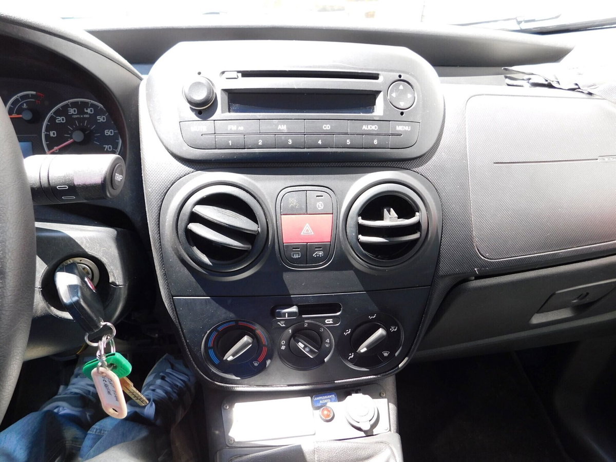 Fiat Fiorino Furgone cargo 1.3 mjt 95cv Adventure (16)