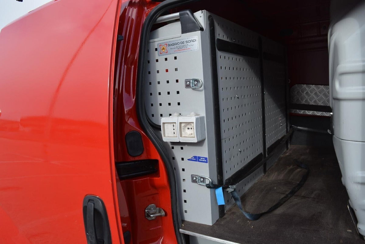 Fiat Fiorino Furgone cargo 1.3 mjt 95cv Adventure (17)