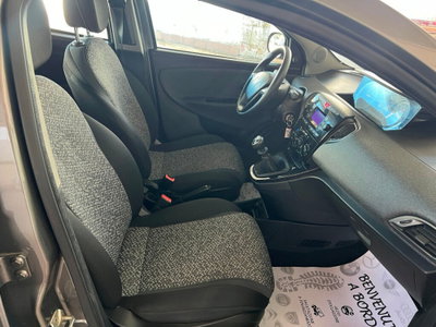 Lancia Ypsilon 1.2 69 CV 5 porte Elefantino Blu (15)