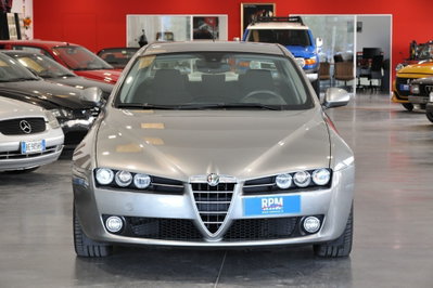 Alfa Romeo 159 1750 TBi Distinctive (2)