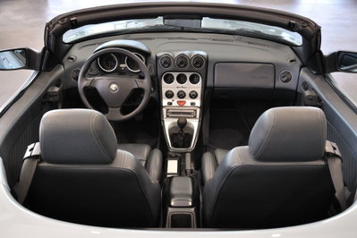 Alfa Romeo Spider 3.0i V6 cat L (10)