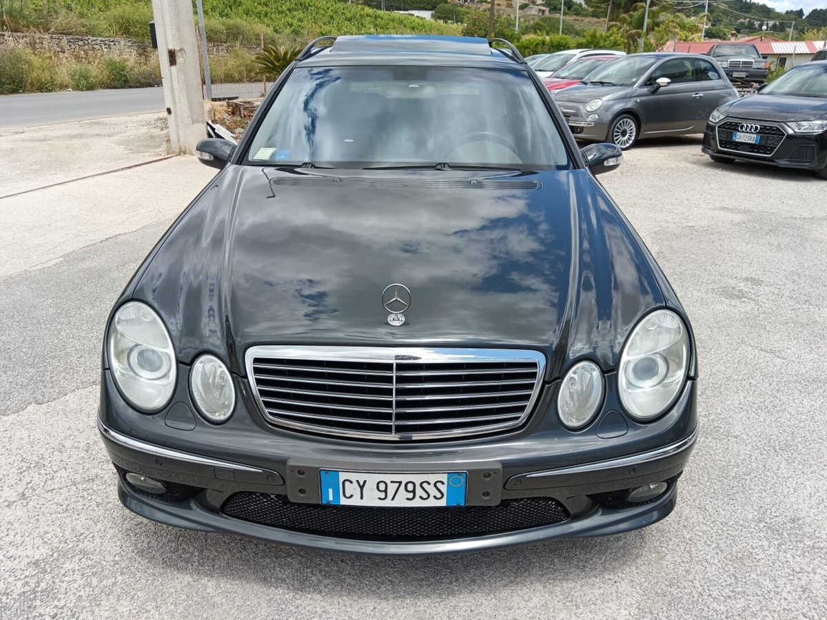 Mercedes-Benz Classe E Station Wagon 55 Kompressor cat AMG (10)