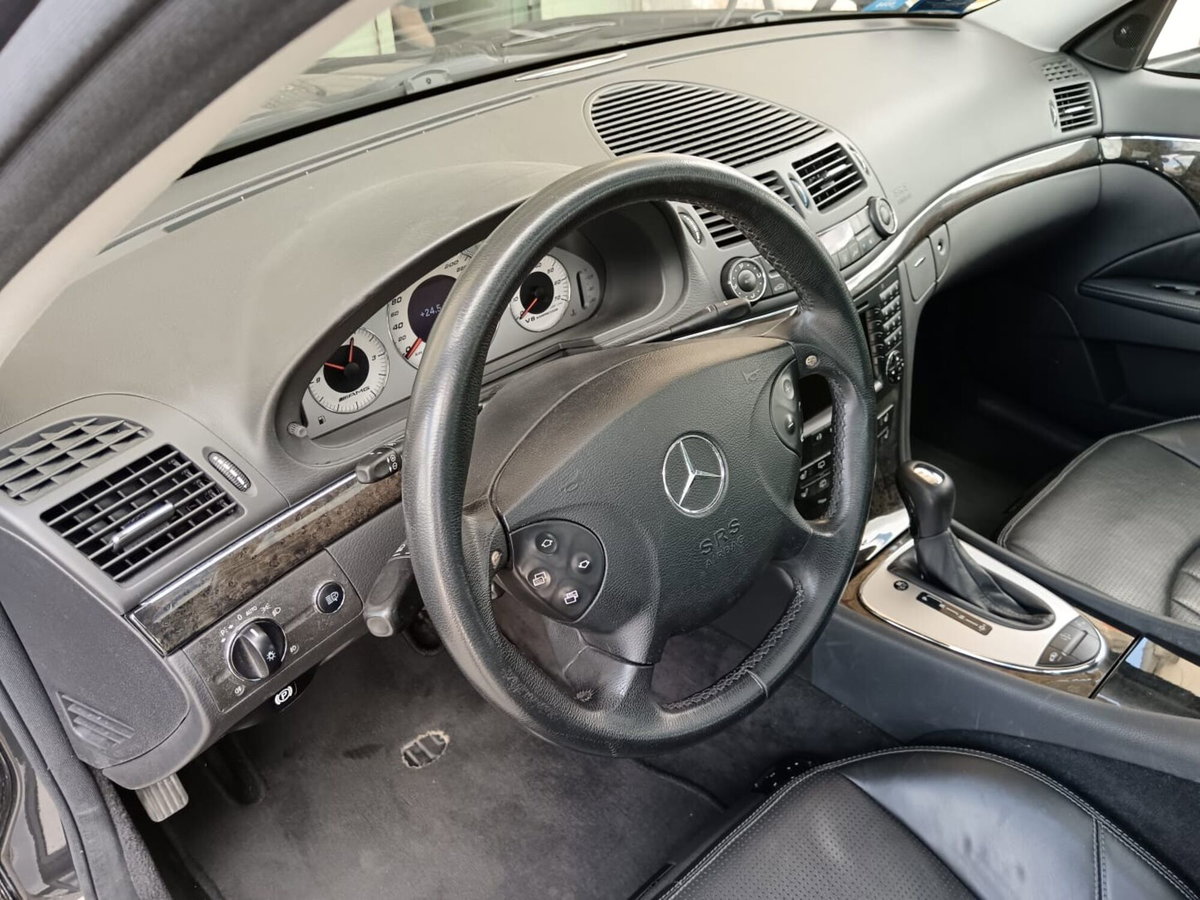 Mercedes-Benz Classe E Station Wagon 55 Kompressor cat AMG (4)