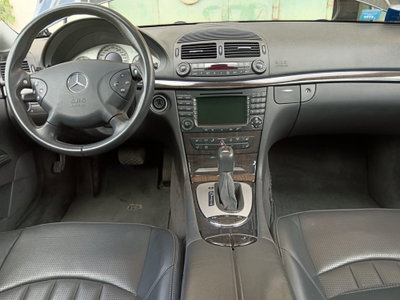 Mercedes-Benz Classe E Station Wagon 55 Kompressor cat AMG (6)