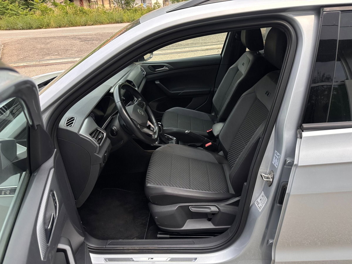 Volkswagen T-Cross 1.0 TSI 110 CV DSG Sport (10)