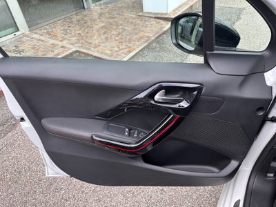Peugeot 208 BlueHDi 100 Stop&Start 5 porte GT Line (15)