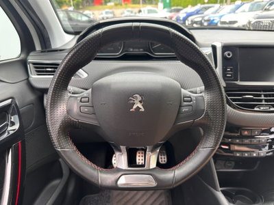 Peugeot 208 BlueHDi 100 Stop&Start 5 porte GT Line (16)