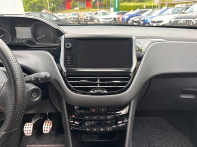 Peugeot 208 BlueHDi 100 Stop&Start 5 porte GT Line (18)