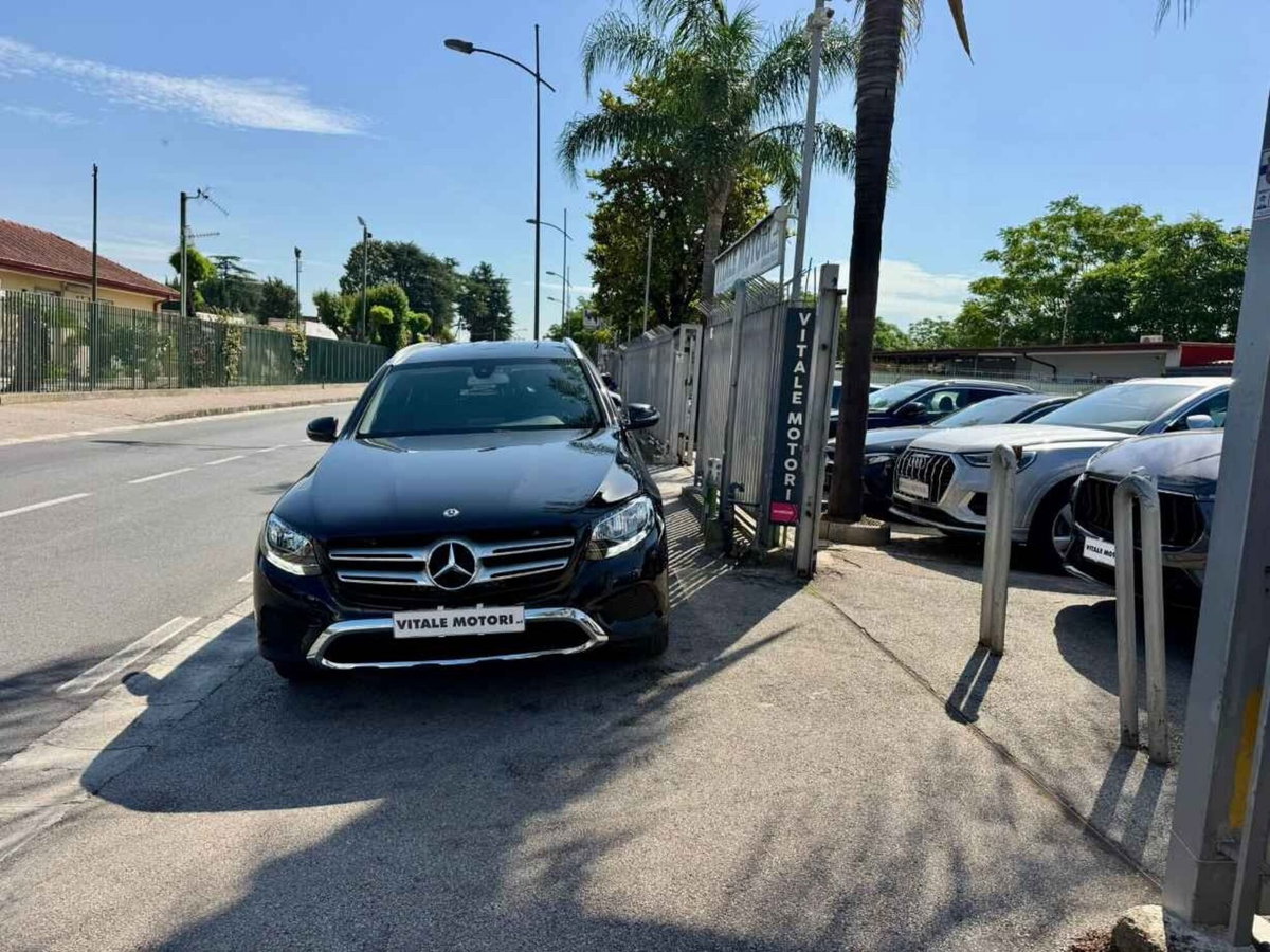 Mercedes-Benz GLC SUV 220 d 4Matic Executive (2)