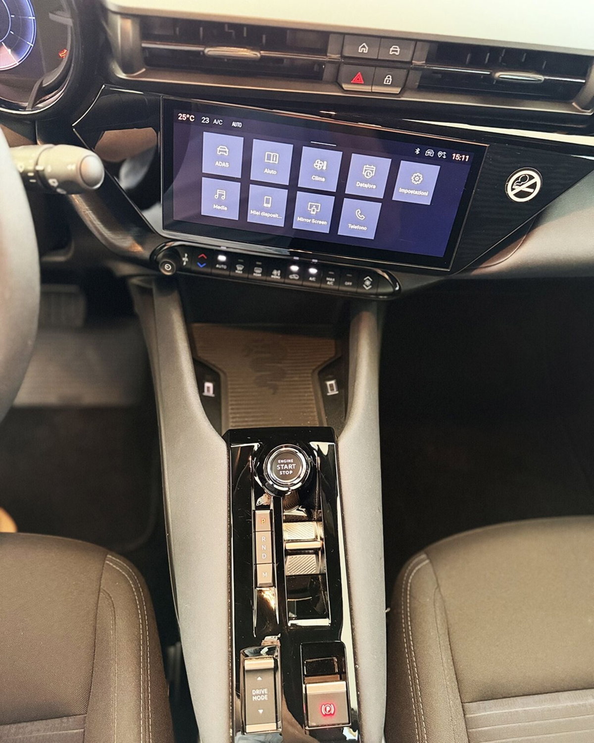 Alfa Romeo Junior 1.2 ibrida 145cv edct6 (11)