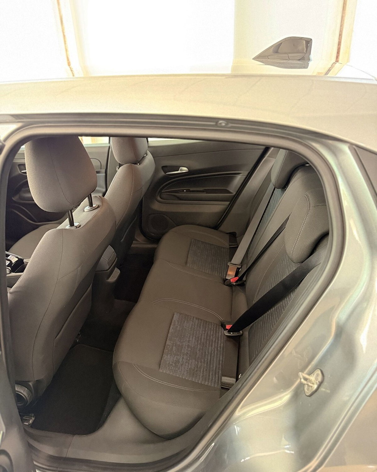 Alfa Romeo Junior 1.2 ibrida 145cv edct6 (8)