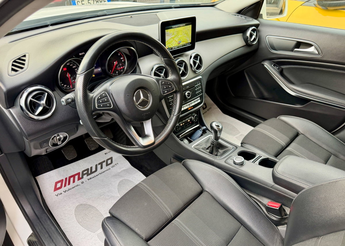 Mercedes-Benz GLA SUV 180 d Sport (2)