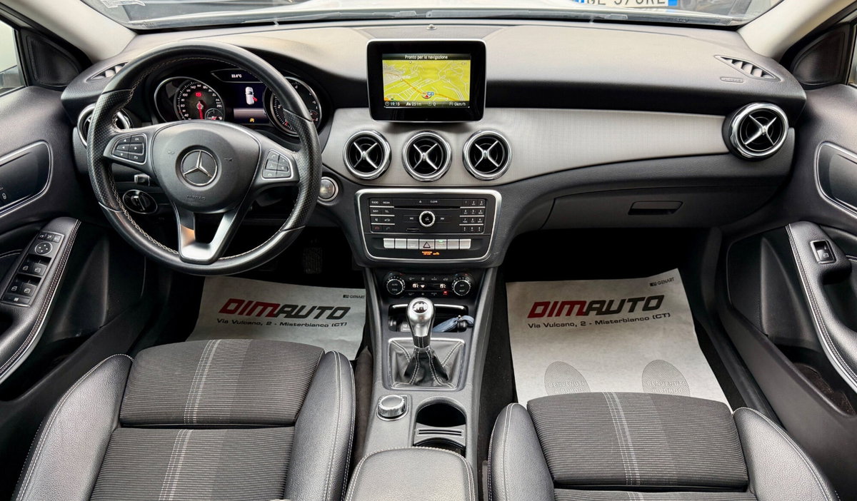 Mercedes-Benz GLA SUV 180 d Sport (6)