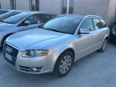 Audi A4 Avant 2.0 16V TDI (2)