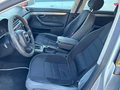 Audi A4 Avant 2.0 16V TDI (5)