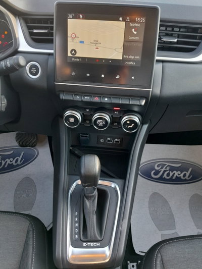 Renault Captur Full Hybrid E-Tech 145 CV Equilibre (16)