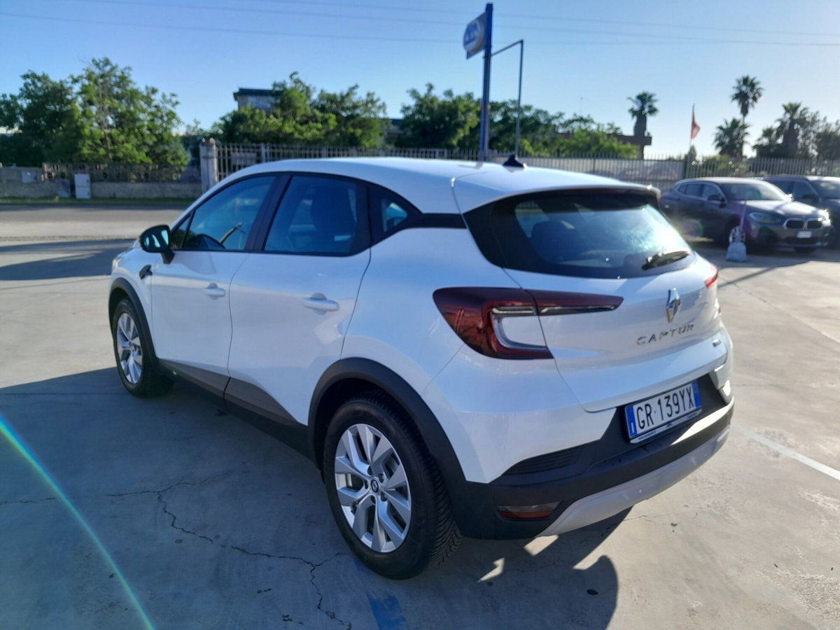 Renault Captur Full Hybrid E-Tech 145 CV Equilibre (7)