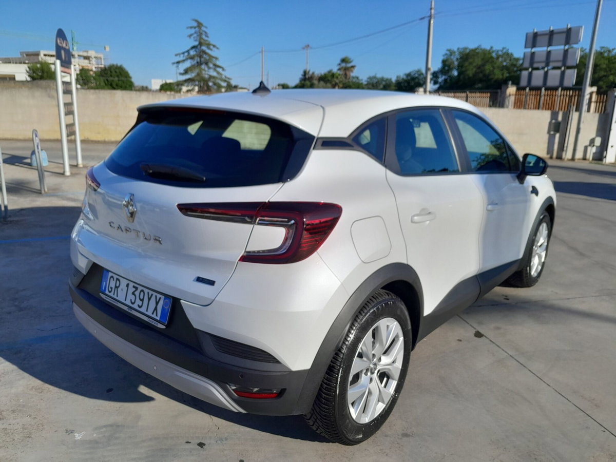 Renault Captur Full Hybrid E-Tech 145 CV Equilibre (9)