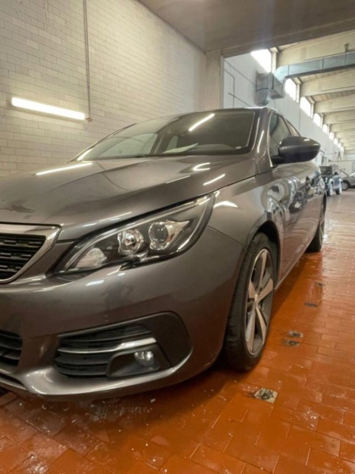 Peugeot 308 BlueHDi 130 S&S Allure (10)