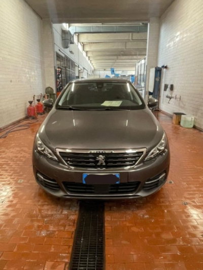 Peugeot 308 BlueHDi 130 S&S Allure (12)