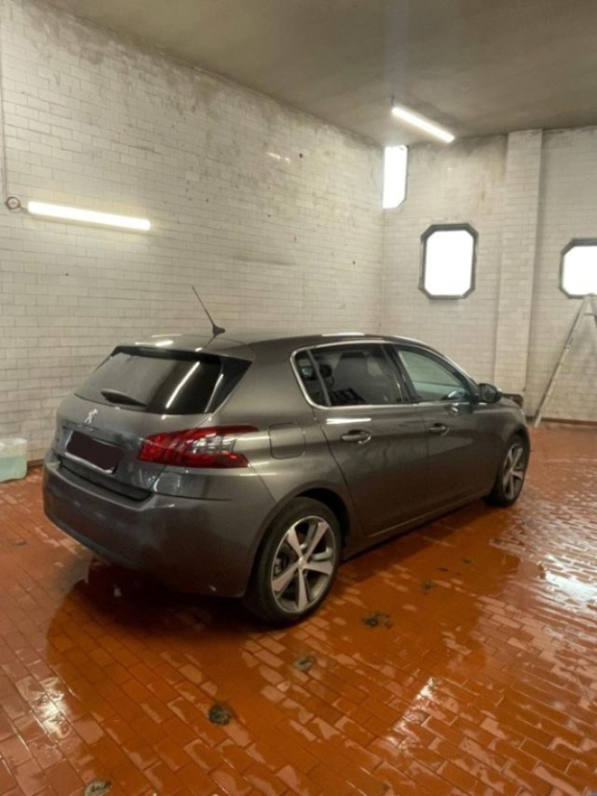 Peugeot 308 BlueHDi 130 S&S Allure (18)