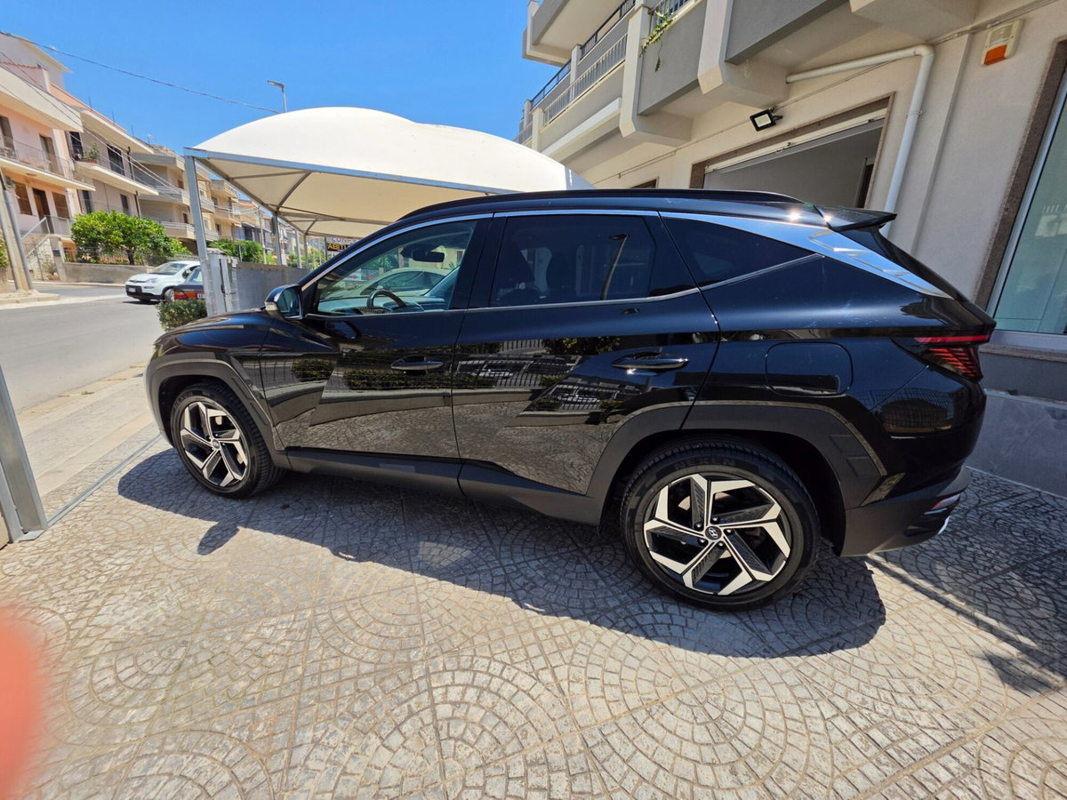 Hyundai Tucson 1.6 hev Exellence 4wd auto (14)
