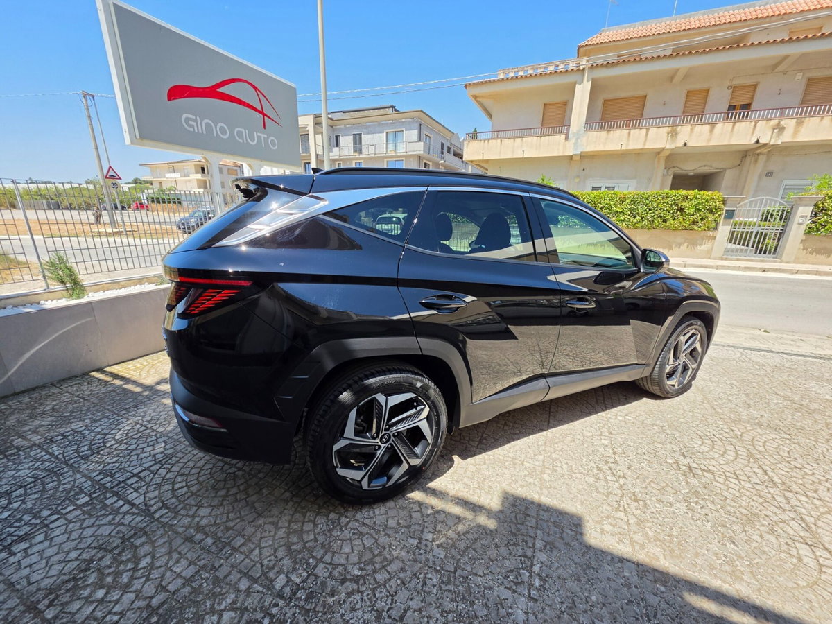 Hyundai Tucson 1.6 hev Exellence 4wd auto (8)