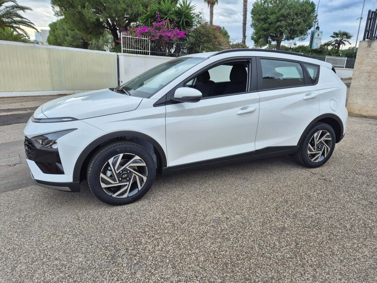 Hyundai Bayon 1.2 Gpl Xline 78cv mt (6)