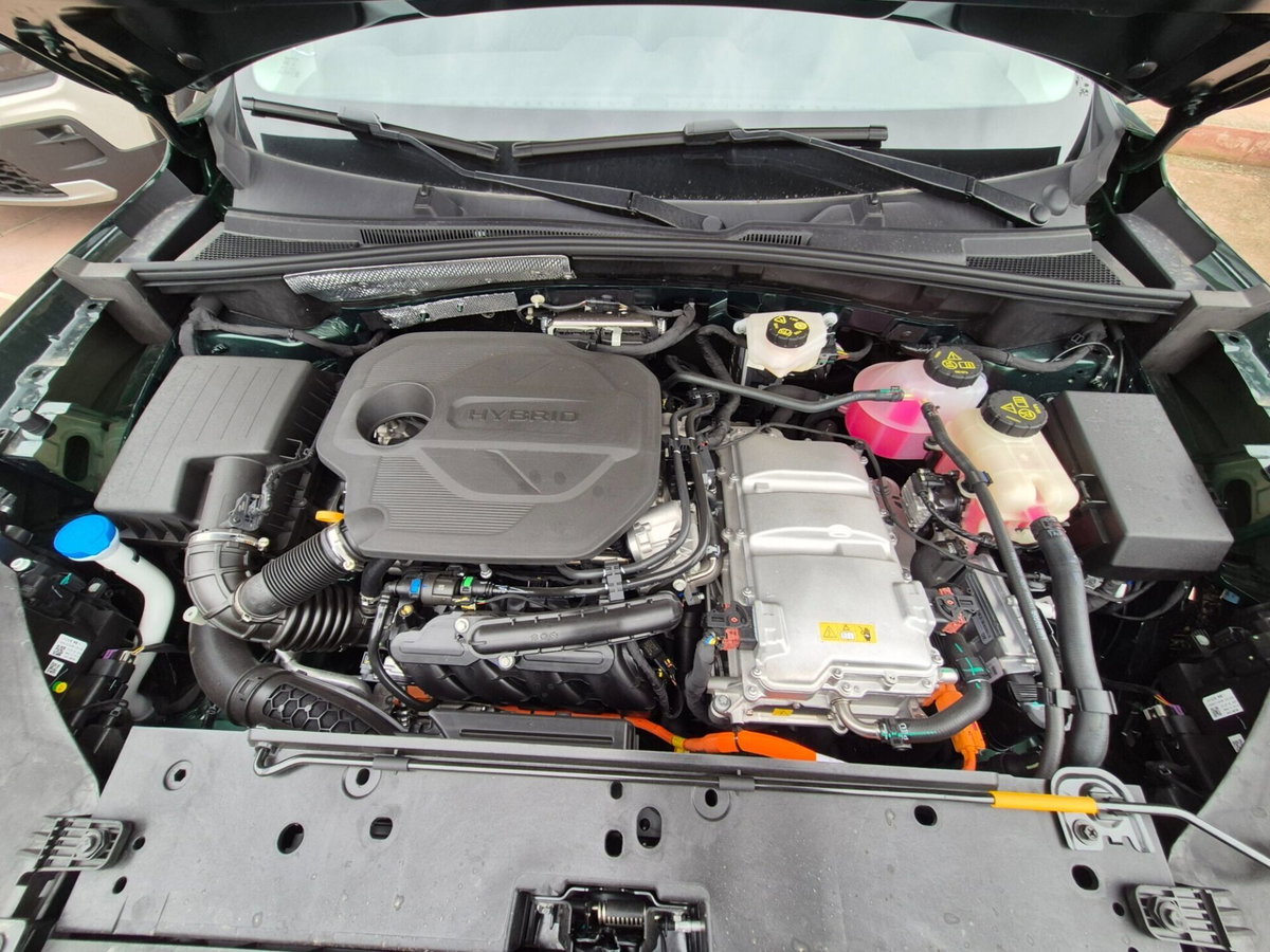 Mg ZS ZS 1.5 Luxury (11)