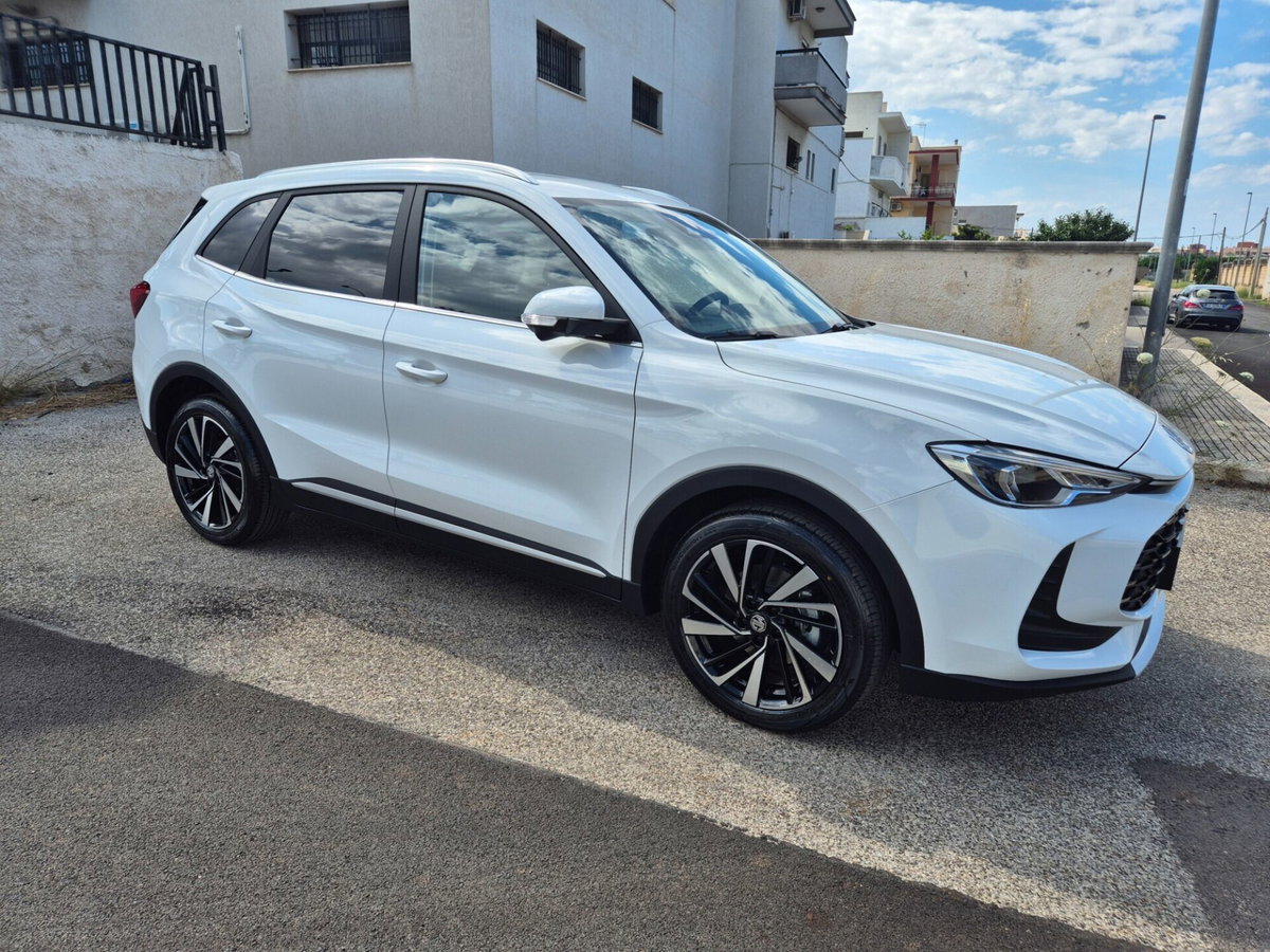 Mg ZS ZS 1.5 Luxury (17)