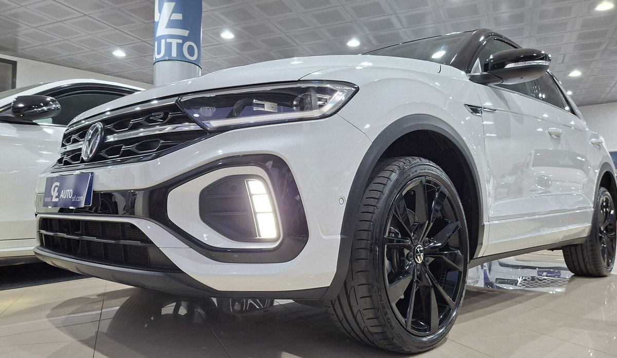 Volkswagen T-Roc 2.0 tdi R-Line 4motion 150cv dsg (15)