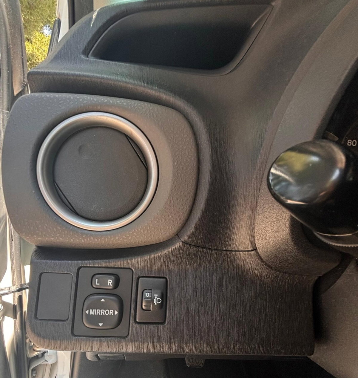Toyota Yaris 1.D-4D 5 porte Lounge (20)
