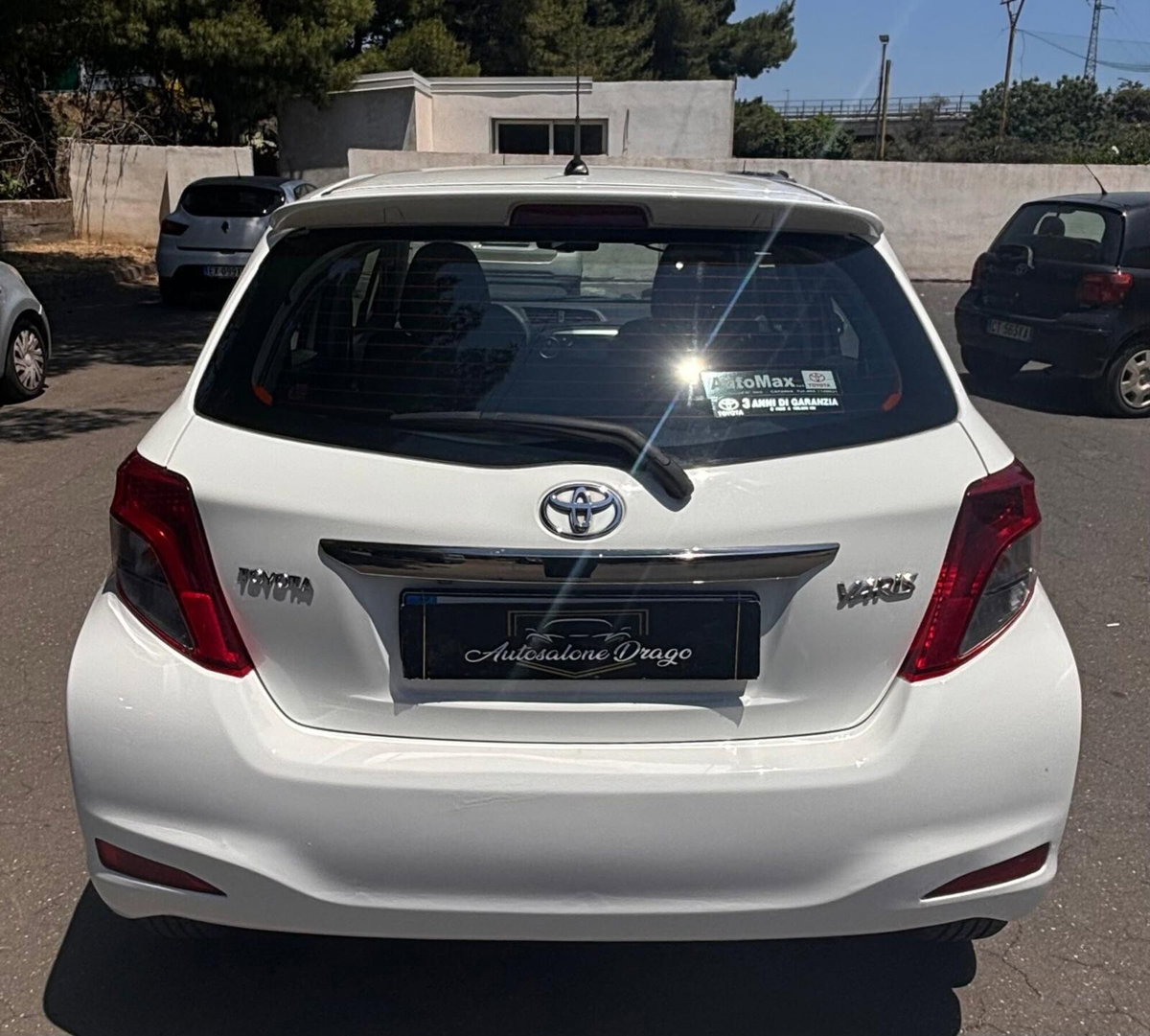Toyota Yaris 1.D-4D 5 porte Lounge (4)