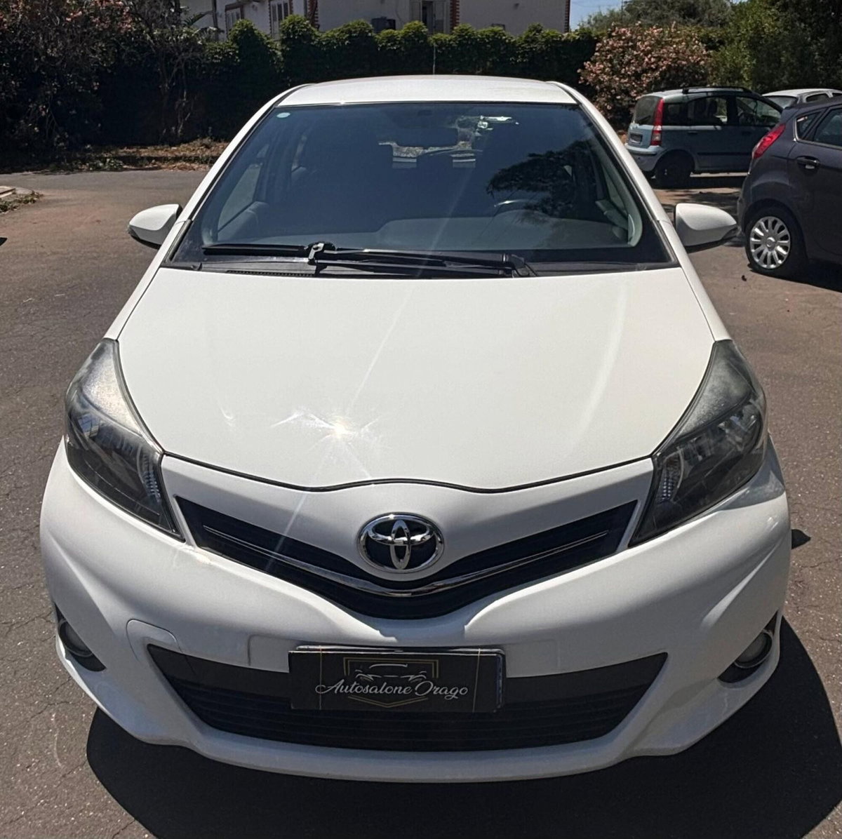 Toyota Yaris 1.D-4D 5 porte Lounge (9)