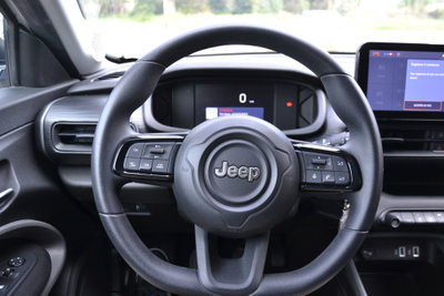 Jeep Avenger 1.2 turbo Summit fwd 100cv (18)