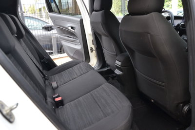 Jeep Avenger 1.2 turbo Summit fwd 100cv (8)