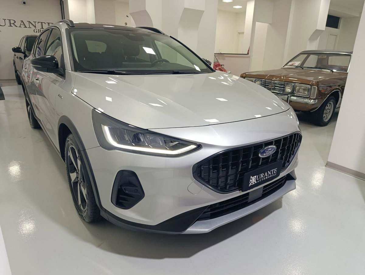 Ford Focus 1.0 EcoBoost Hybrid 125 CV 5p. Active Design (2)