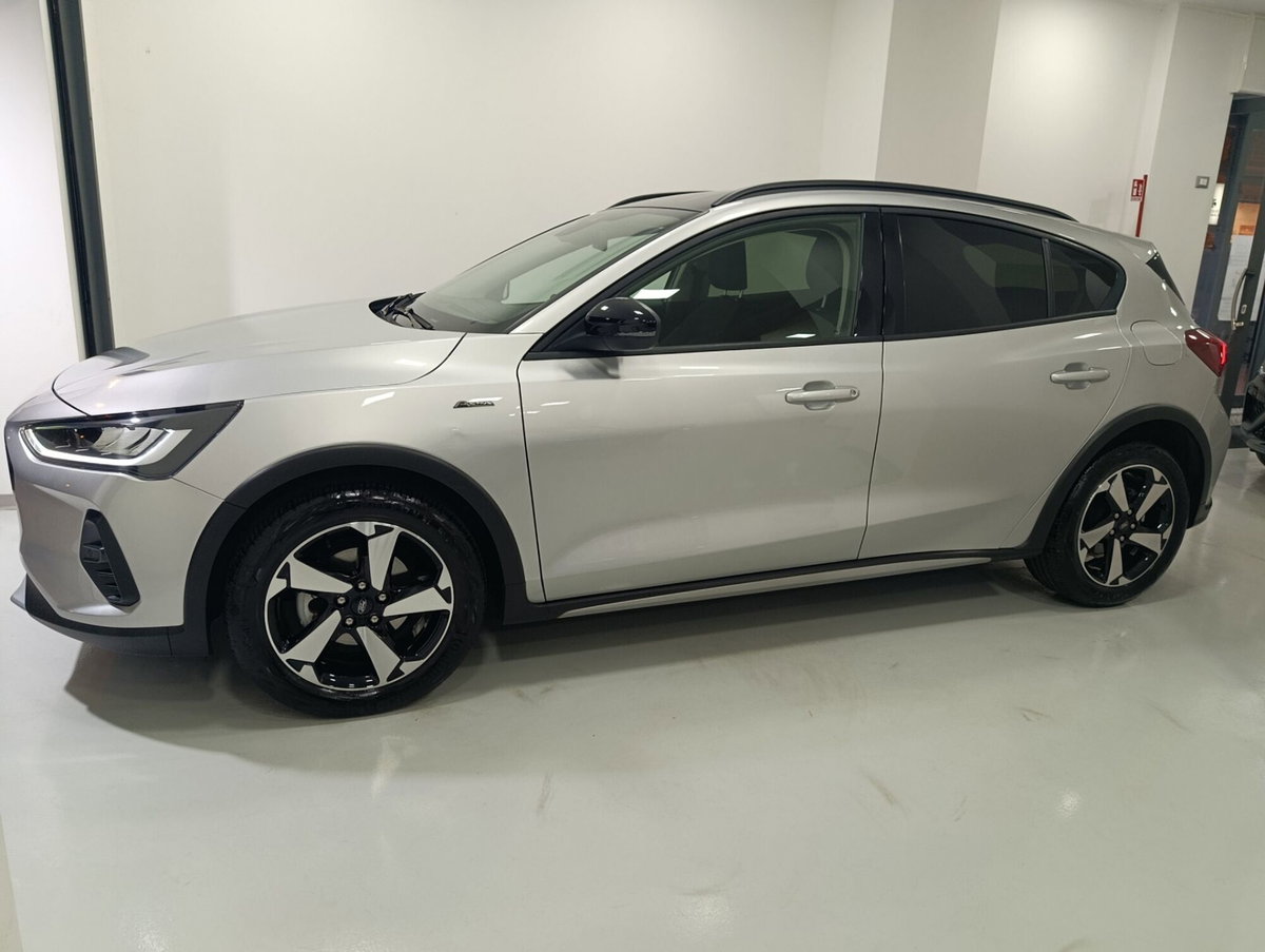 Ford Focus 1.0 EcoBoost Hybrid 125 CV 5p. Active Design (3)