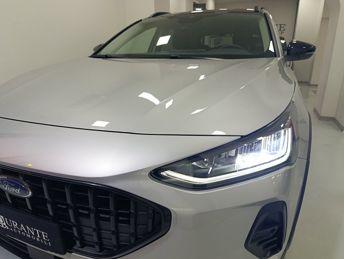 Ford Focus 1.0 EcoBoost Hybrid 125 CV 5p. Active Design (6)