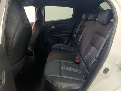 Nissan Juke 1.6 hev Premiere Edition (11)