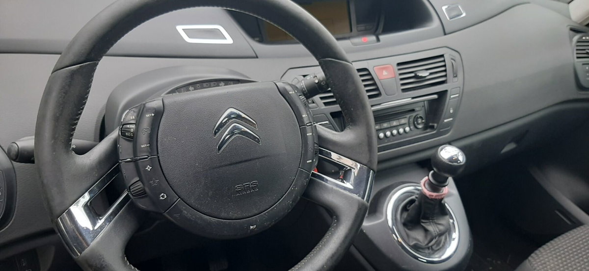 Citroen C4 Picasso 1.6 HDi 110 FAP Business (3)