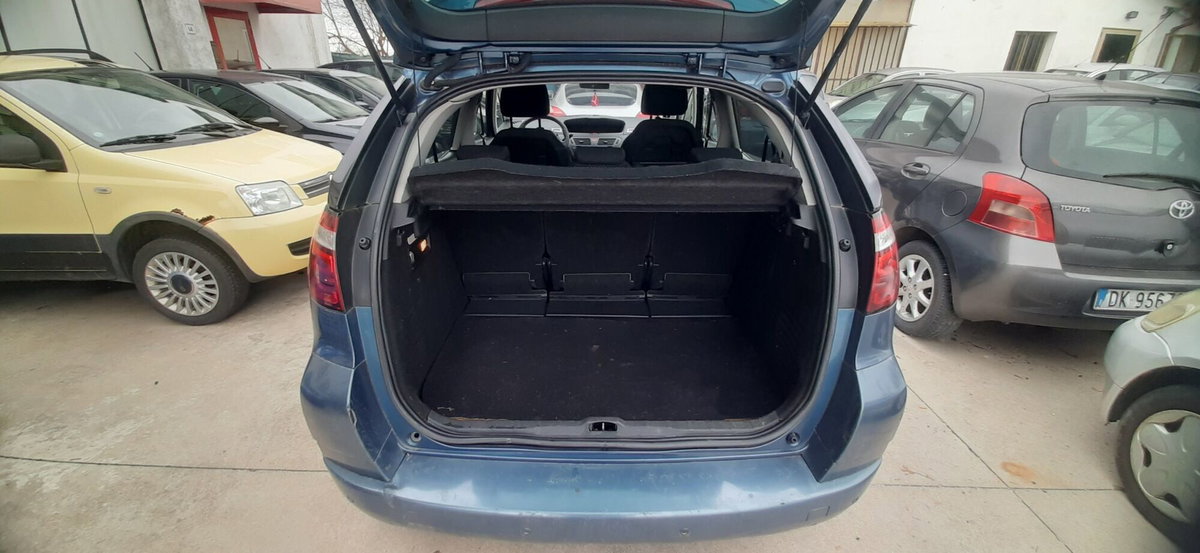 Citroen C4 Picasso 1.6 HDi 110 FAP Business (6)