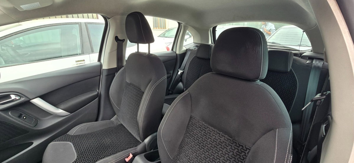 Citroen C3 1.4 Exclusive Style Eco Energy G (8)