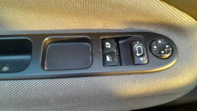 Citroen C3 Picasso 1.6 HDi 90 Exclusive Theatre (11)