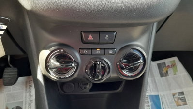 Peugeot 208 HDi 68 CV 5 porte Active (20)