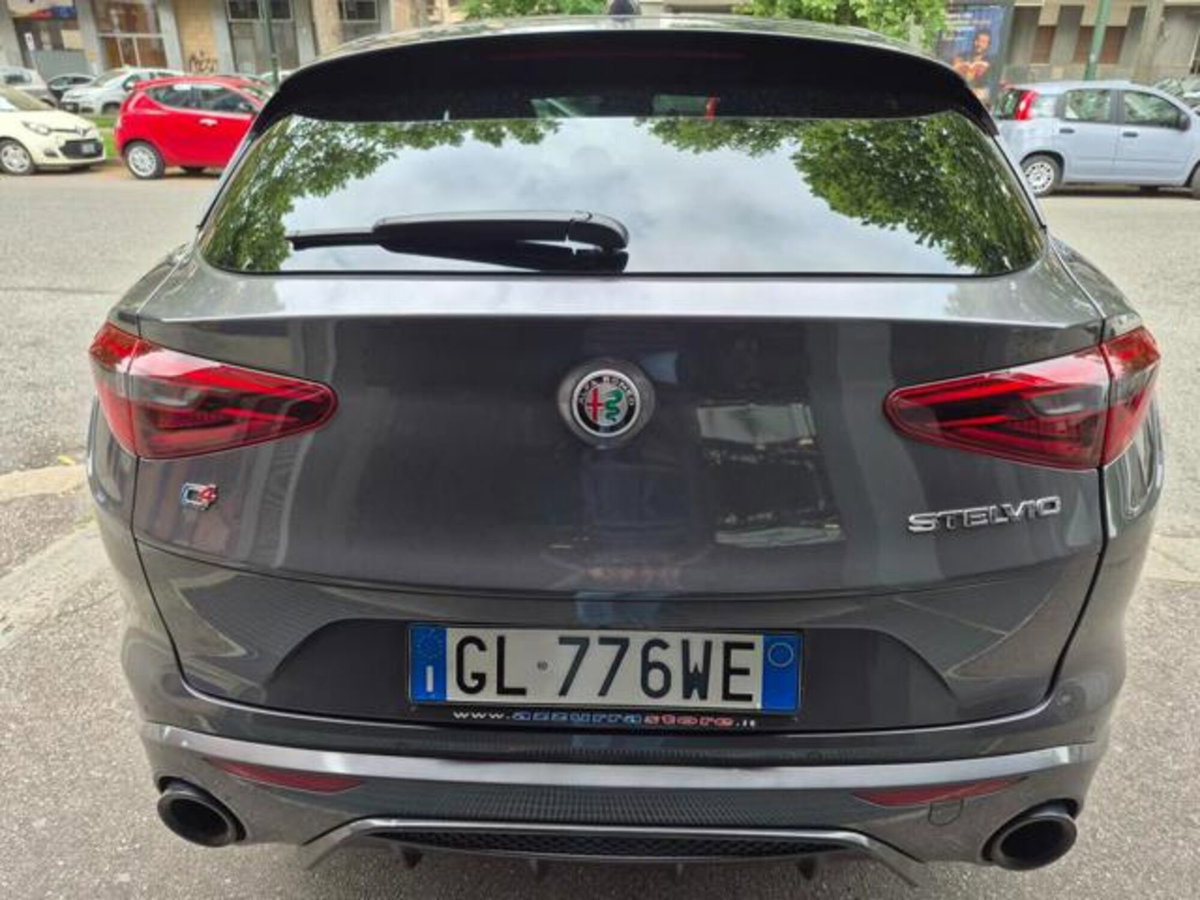 Alfa Romeo Stelvio Stelvio 2.2 Turbodiesel 210 CV AT8 Q4 Veloce (11)