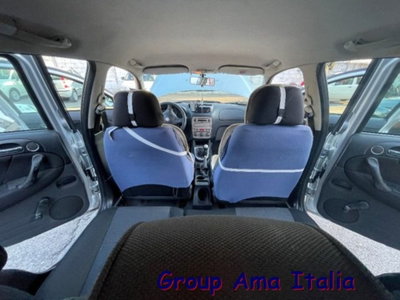 Alfa Romeo 147 1.9 JTD (120) 5 porte Progression (15)