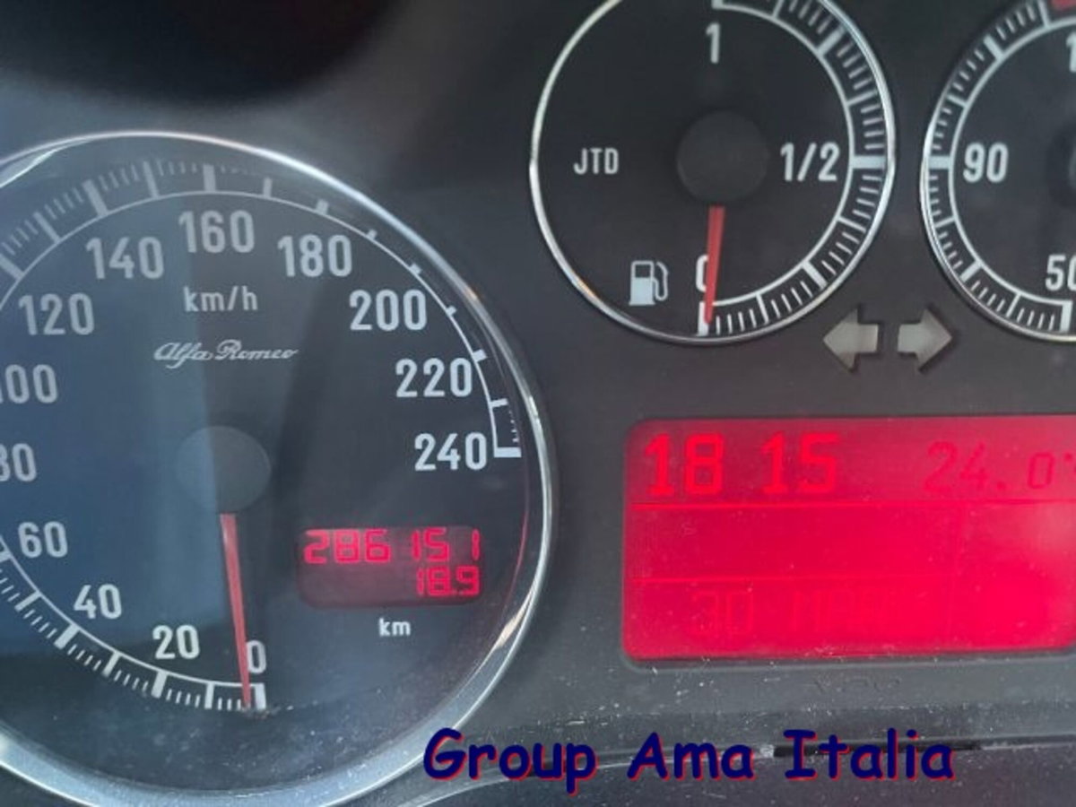 Alfa Romeo 147 1.9 JTD (120) 5 porte Progression (6)