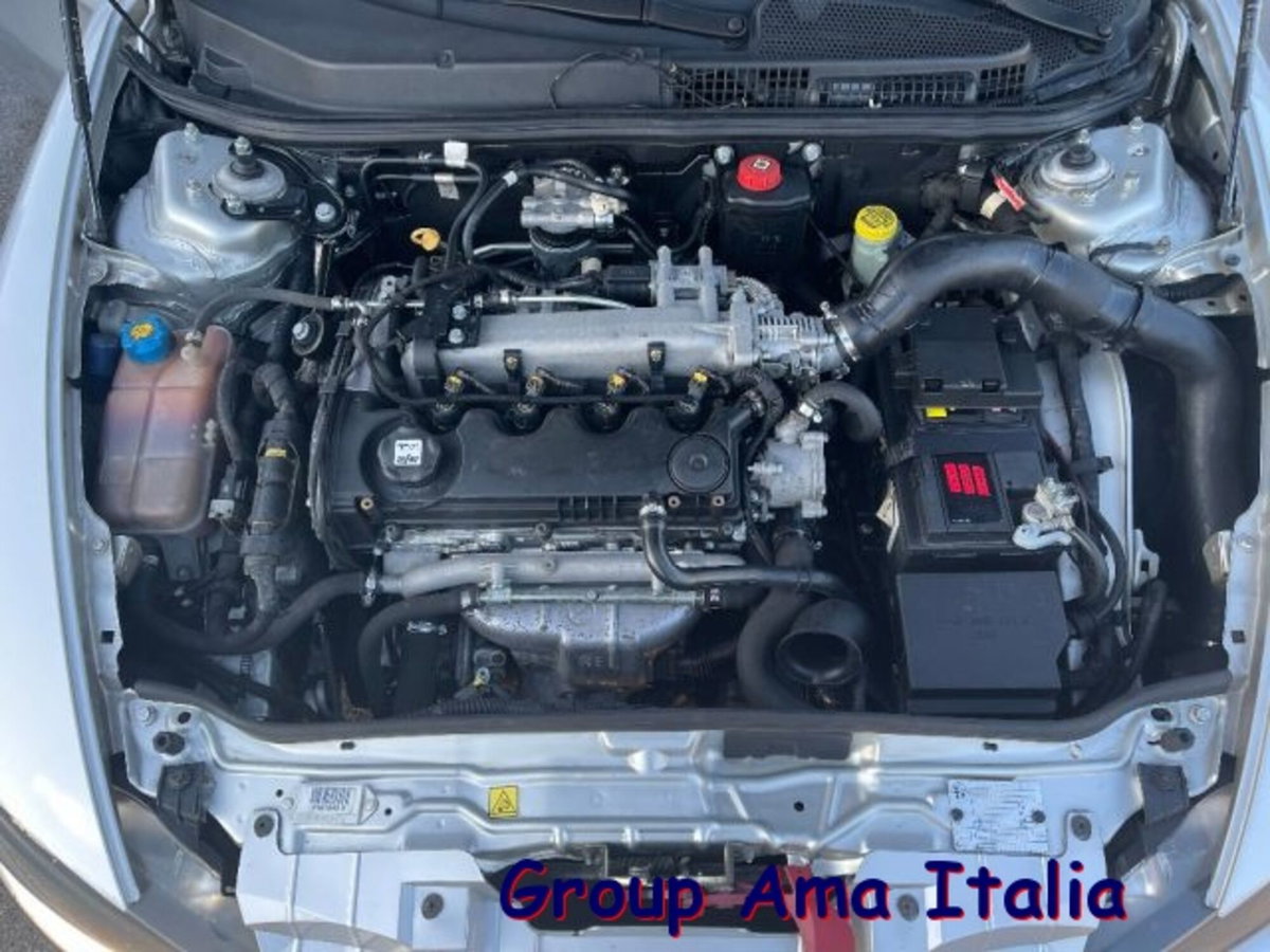 Alfa Romeo 147 1.9 JTD (120) 5 porte Progression (9)