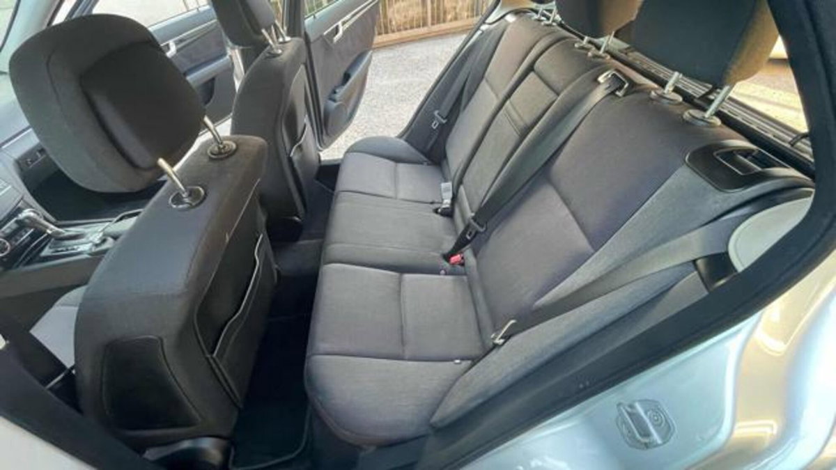 Mercedes-Benz Classe C Station Wagon 200 CDI BlueEFFICIENCY Elegance (8)